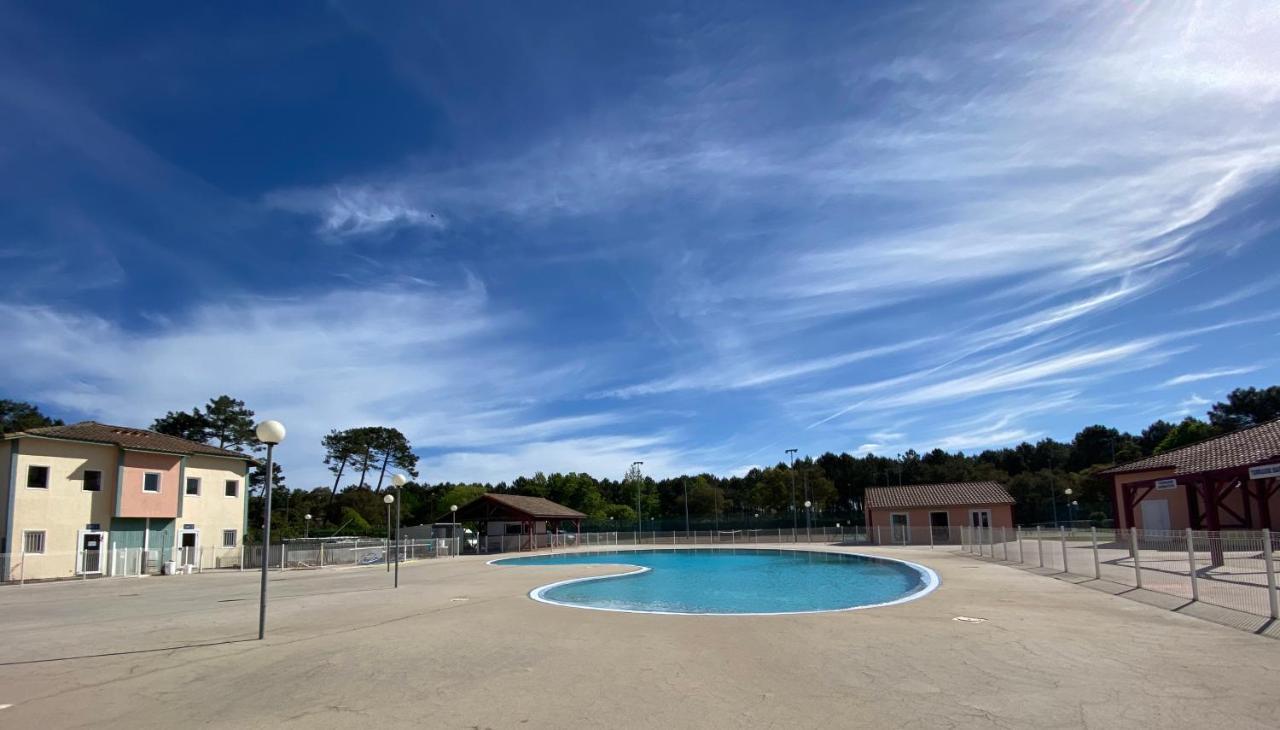 Soustons plage Maison terrasse pour 2 à 3 pers les villas du lac Wifi Piscine Tennis Esterno foto